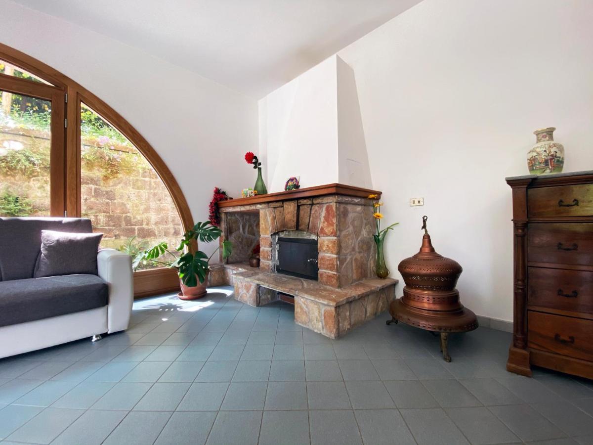Achille Home B&B Соренто Екстериор снимка