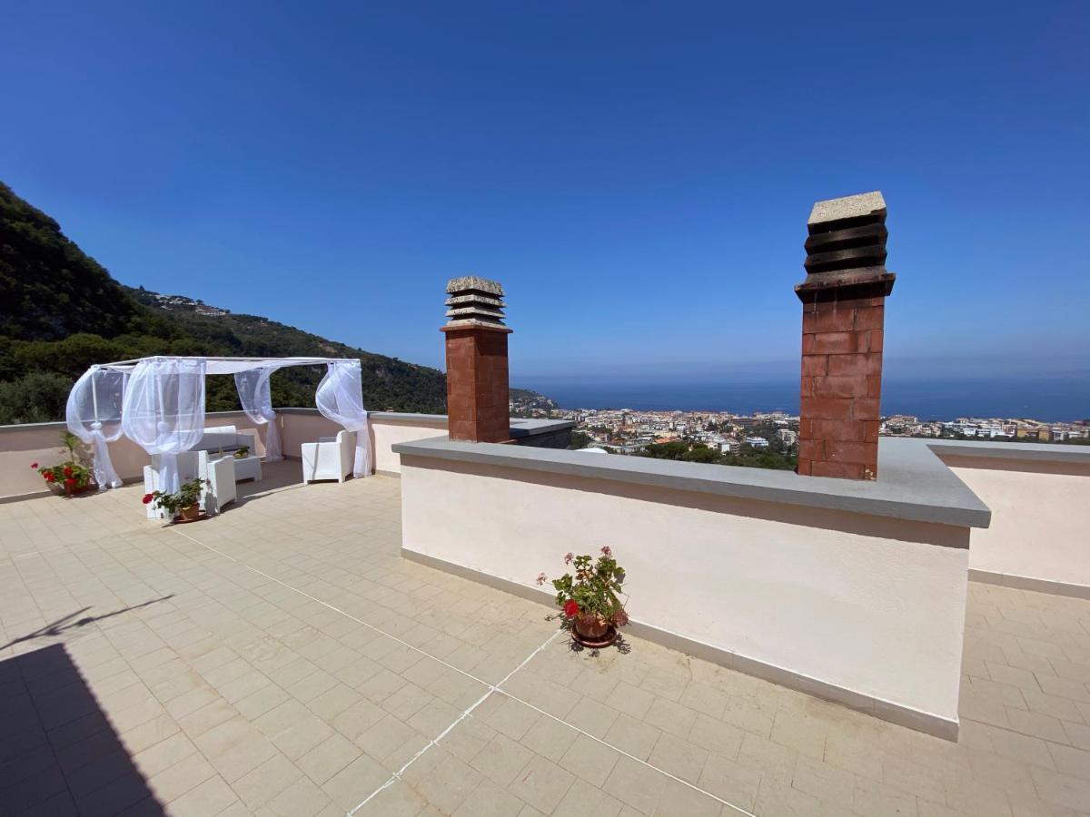 Achille Home B&B Соренто Екстериор снимка
