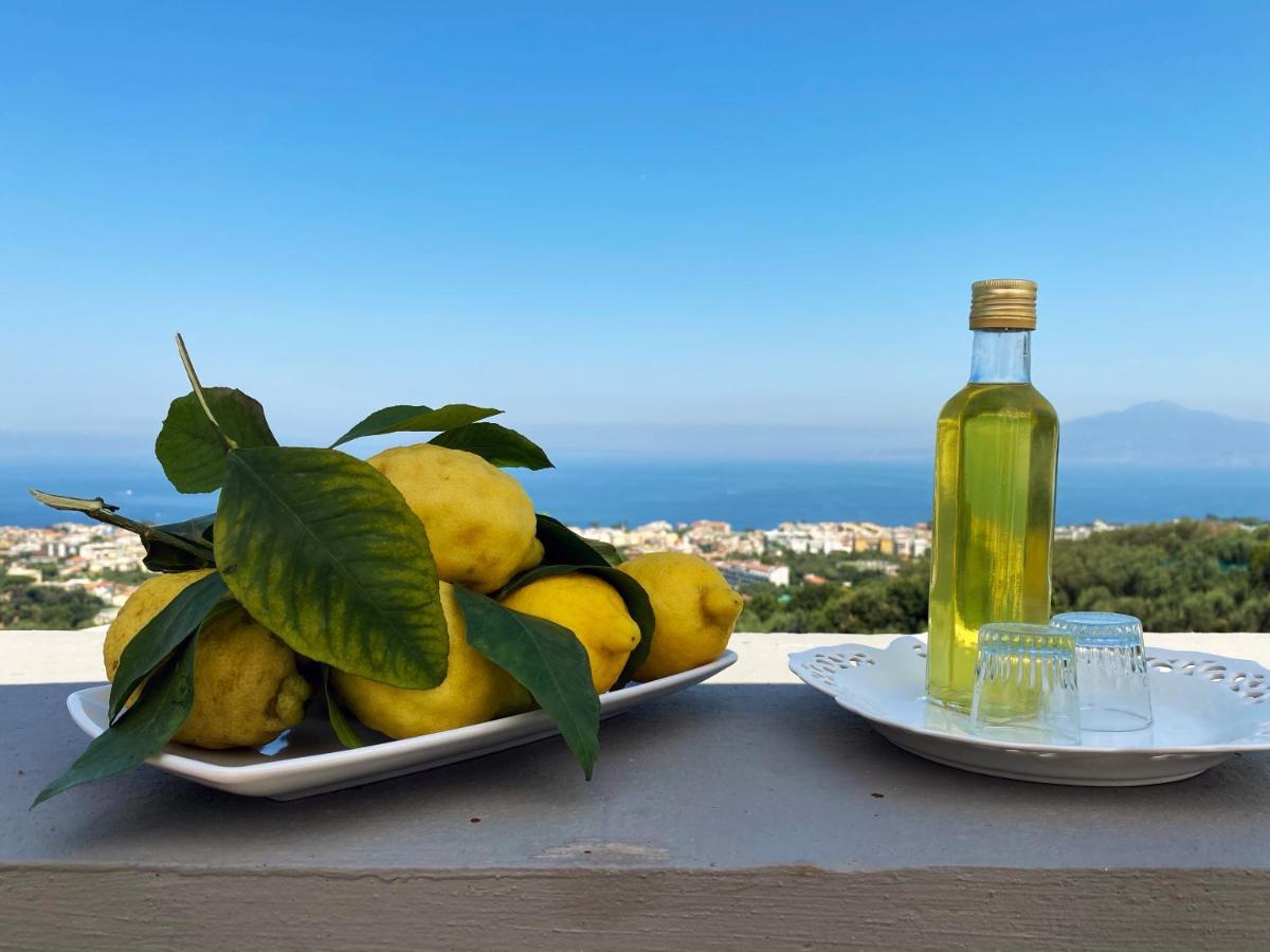 Achille Home B&B Соренто Екстериор снимка